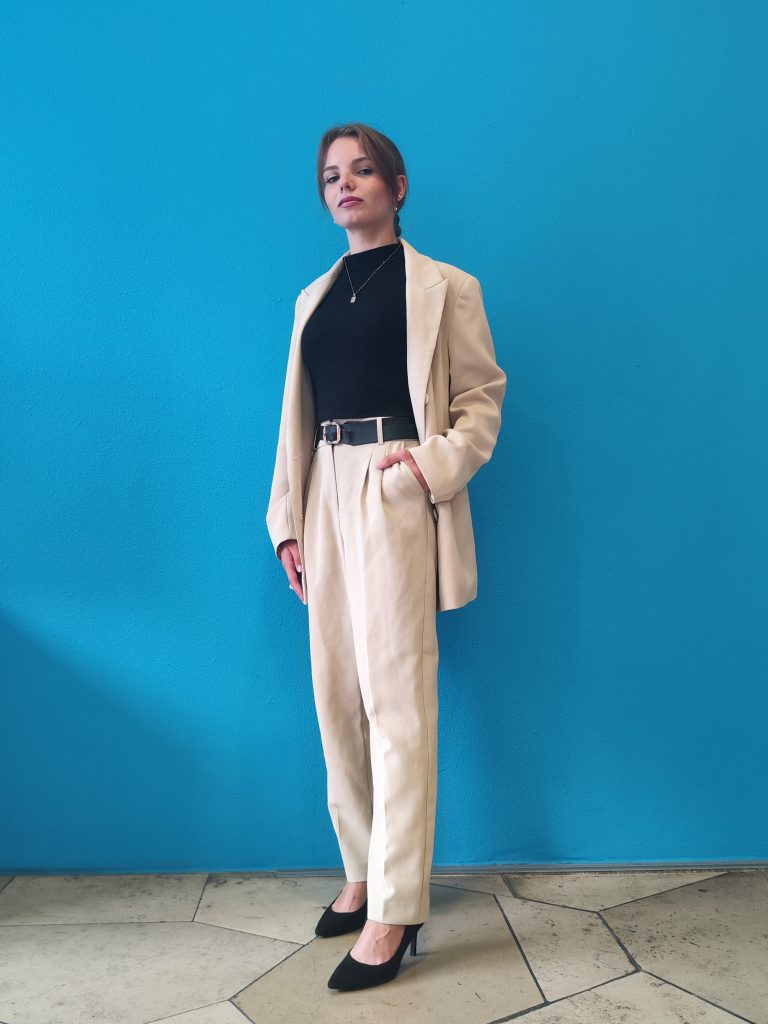 1752915941476 1752915941476